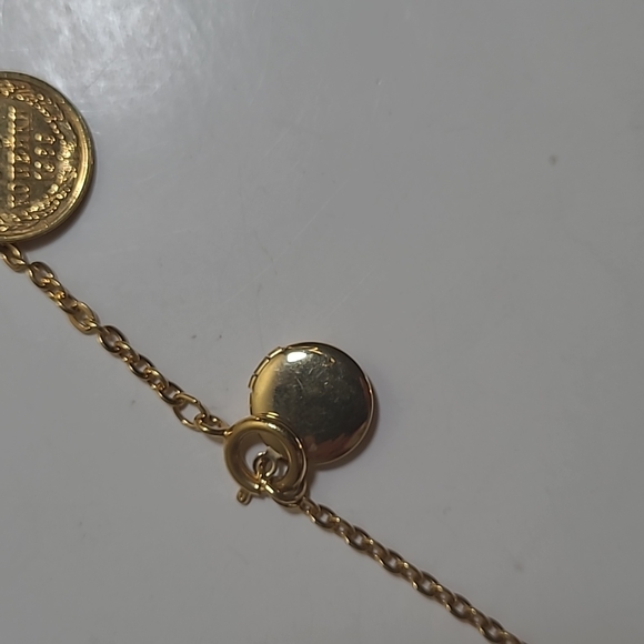 Joan Rivers egg pendant - Picture 6 of 6